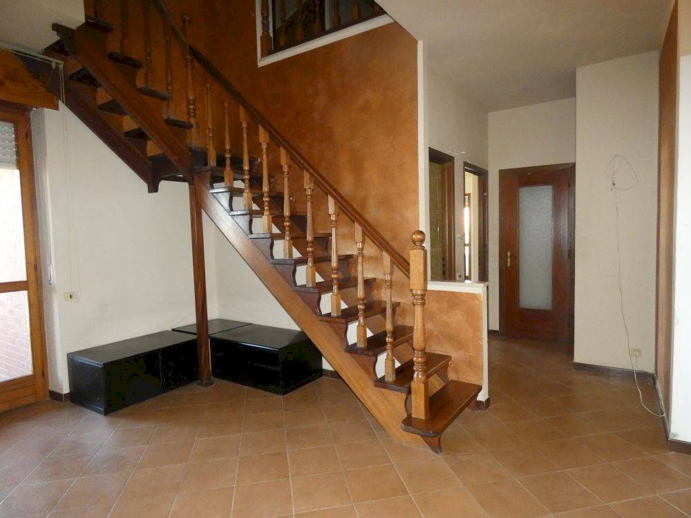 appartamento in affitto a Grinzane Cavour in zona Gallo