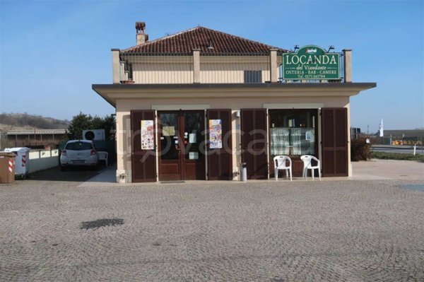 negozio in affitto a Magliano Alfieri in zona Cornale
