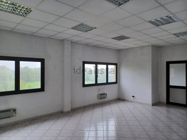 locale di sgombero in affitto a Margarita
