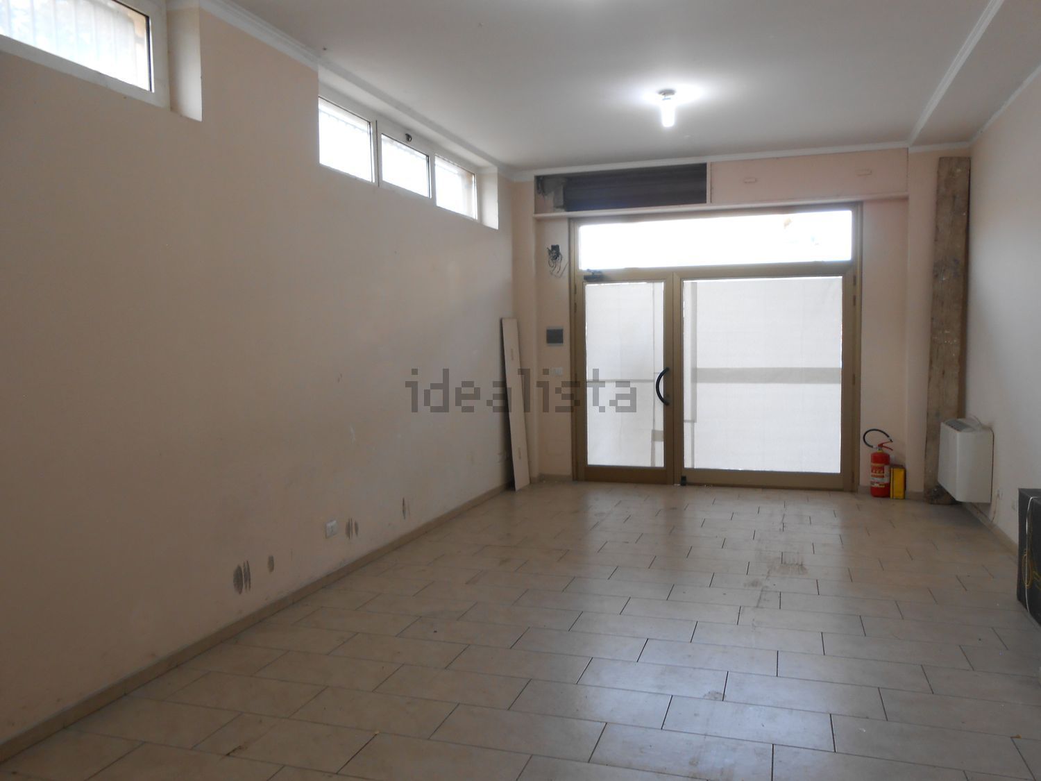 locale commerciale in affitto ad Avezzano