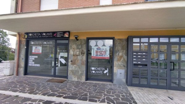 locale commerciale in affitto ad Avezzano