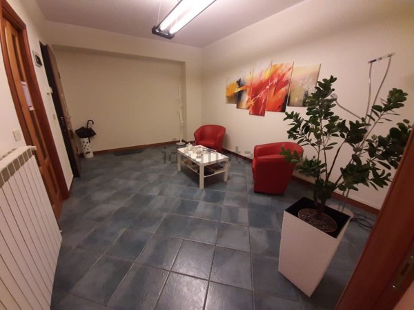 ufficio in affitto ad Avezzano