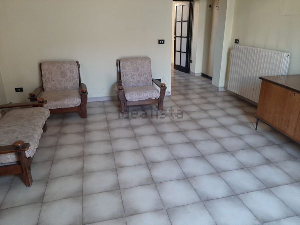 ufficio in affitto ad Avezzano