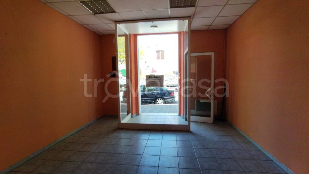 locale commerciale in affitto ad Avezzano