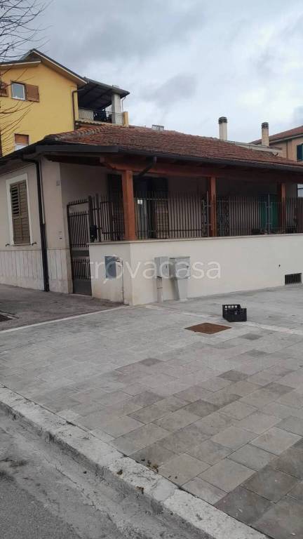 casa indipendente in affitto ad Avezzano