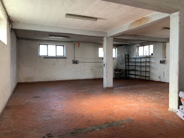 locale commerciale in affitto ad Avezzano
