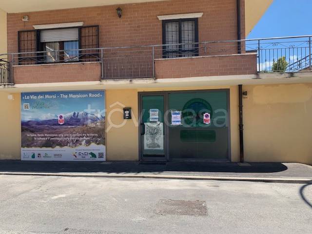 negozio in affitto ad Avezzano