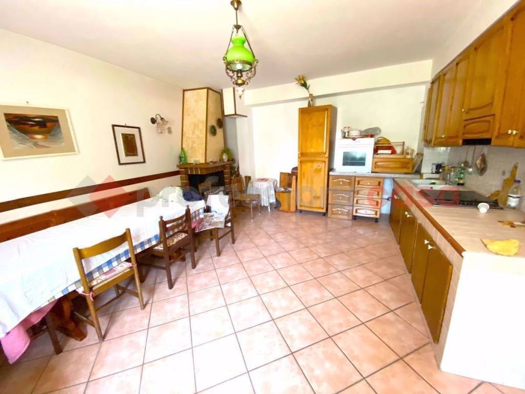 casa indipendente in affitto ad Avezzano