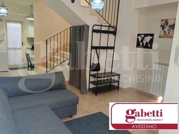 casa indipendente in affitto ad Avezzano