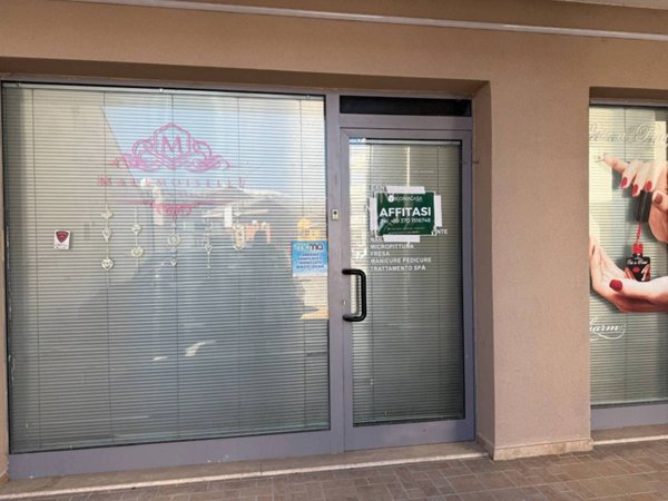 negozio in affitto ad Avezzano