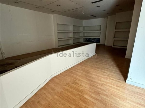 locale commerciale in affitto ad Avezzano
