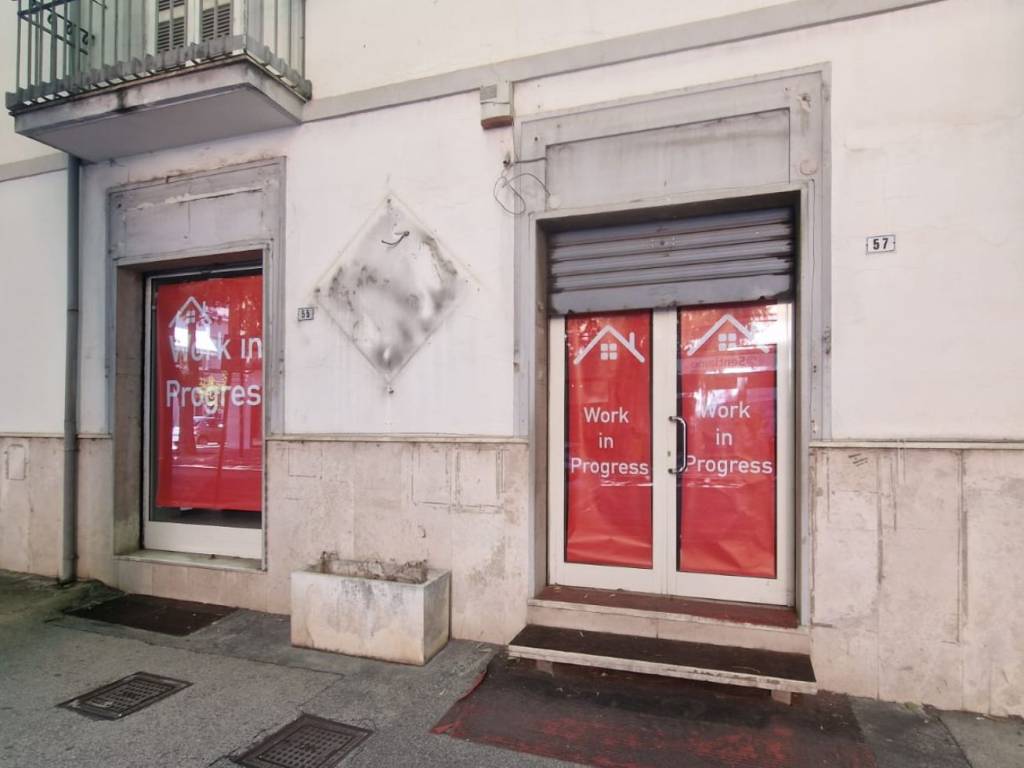 negozio in affitto ad Avezzano