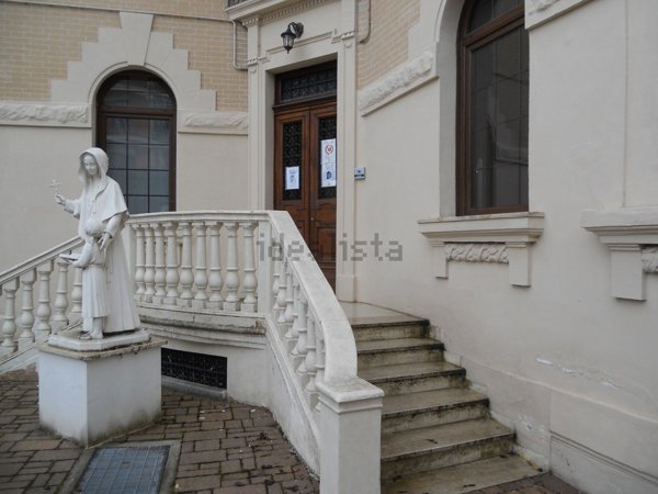 ufficio in affitto ad Avezzano