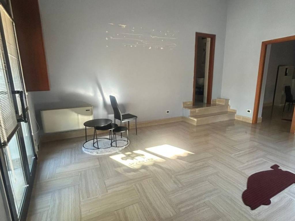 negozio in affitto ad Avezzano