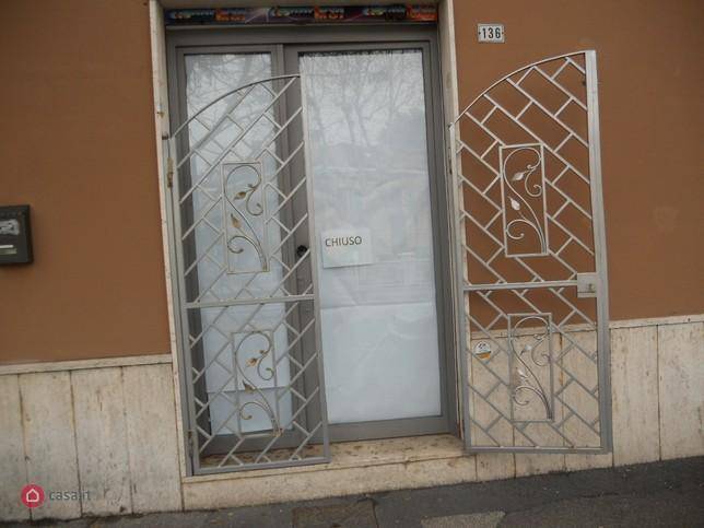 negozio in affitto ad Avezzano