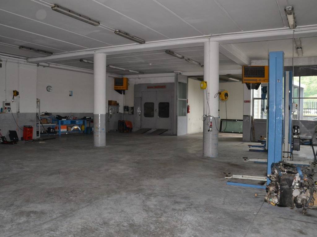 locale commerciale in affitto ad Avezzano