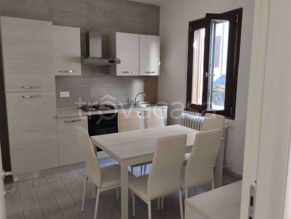 casa indipendente in affitto ad Avezzano in zona San Pelino