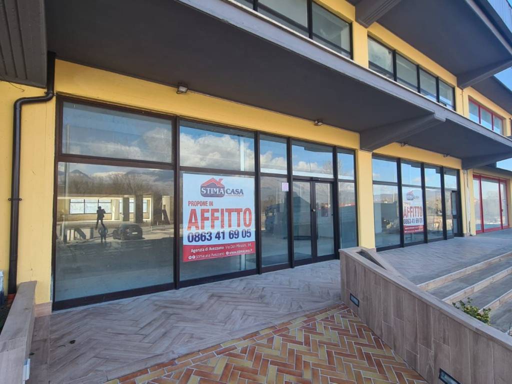 negozio in affitto ad Avezzano