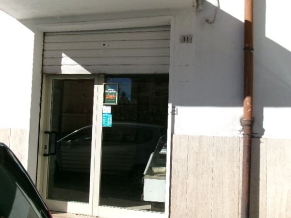 negozio in affitto ad Avezzano