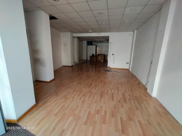 locale commerciale in affitto ad Avezzano