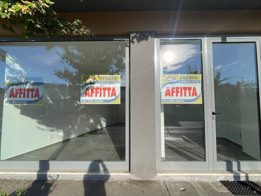 negozio in affitto ad Avezzano