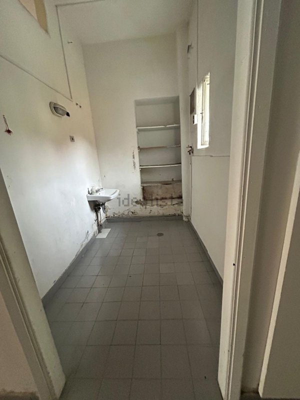 locale commerciale in affitto ad Avezzano