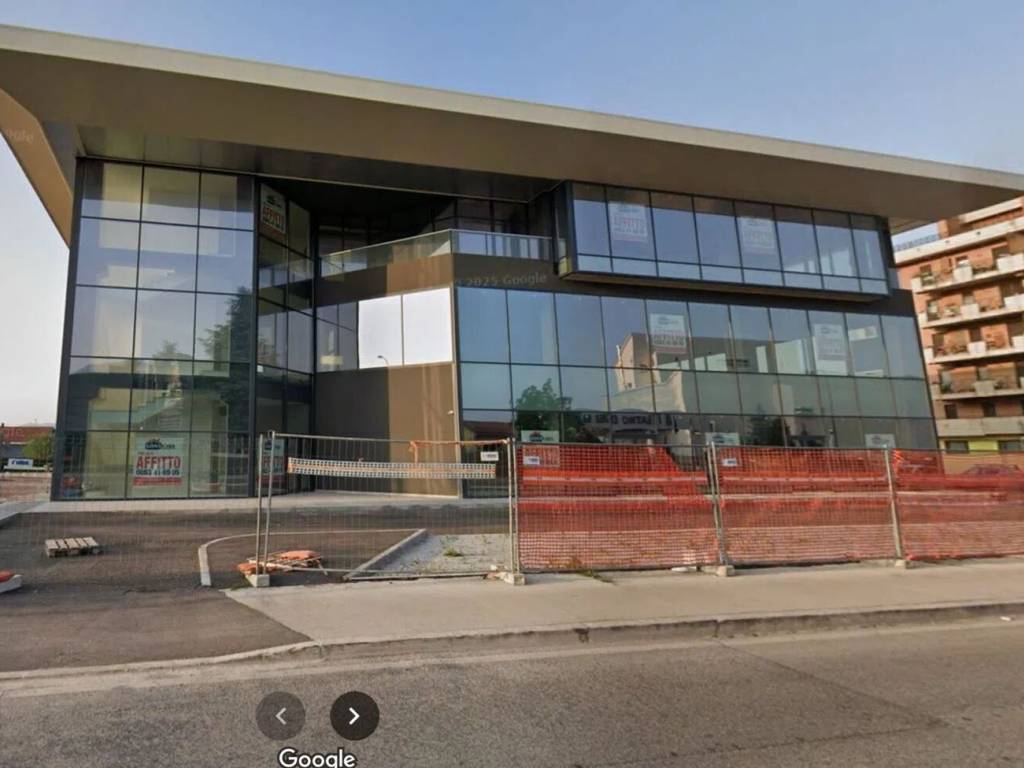 negozio in affitto ad Avezzano