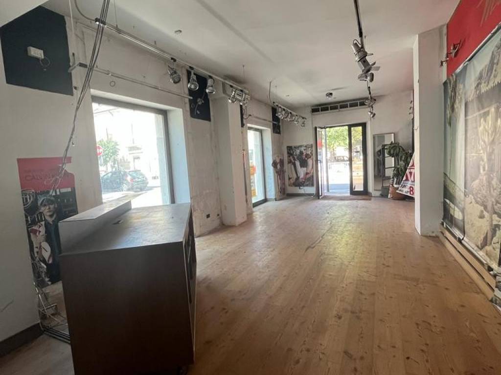 negozio in affitto ad Avezzano