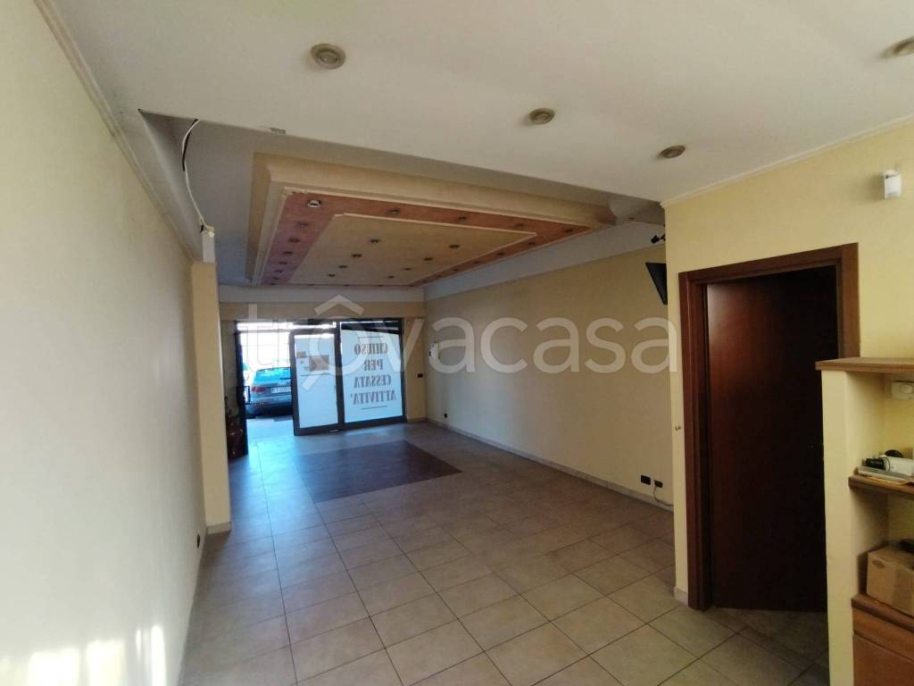 negozio in affitto ad Avezzano