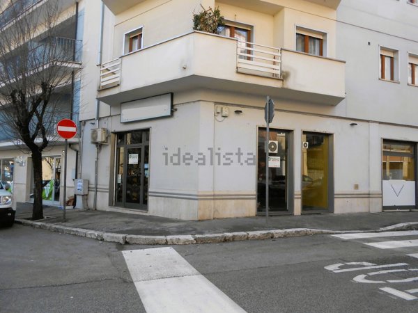 locale commerciale in affitto ad Avezzano
