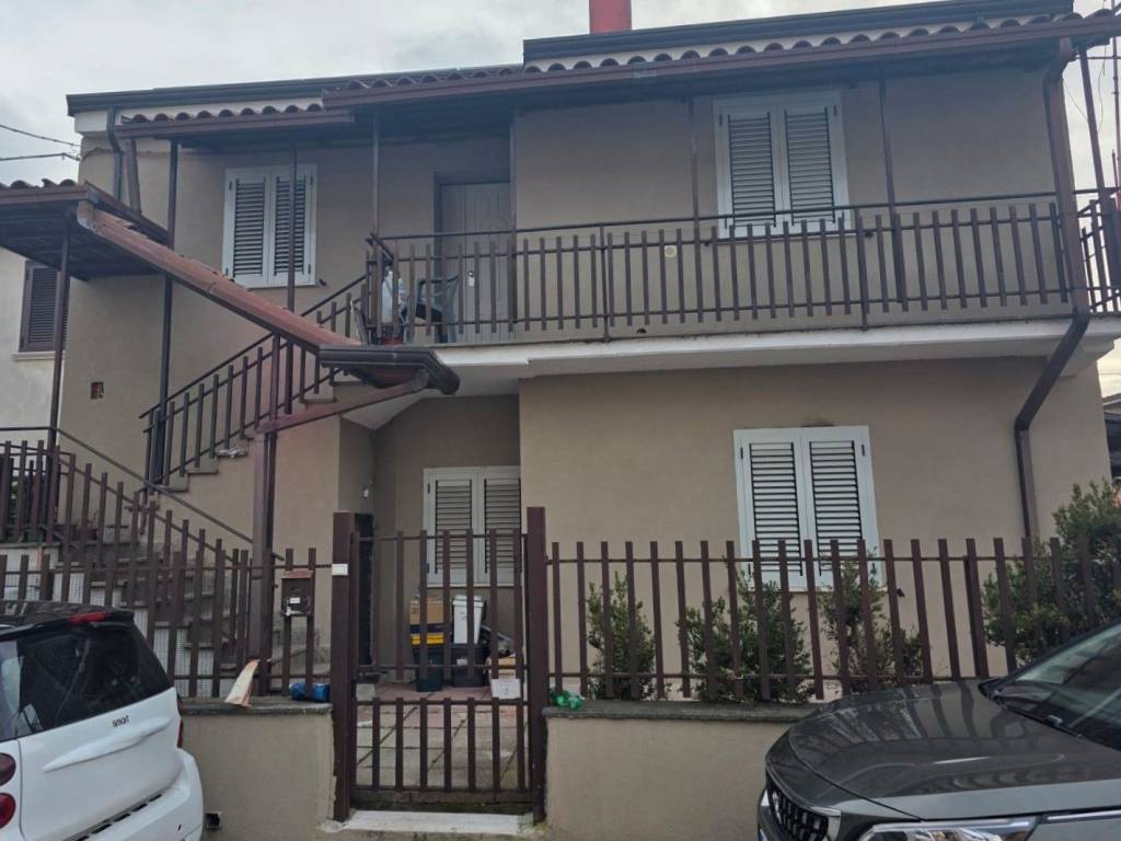 appartamento in affitto ad Avezzano in zona Via Nuova