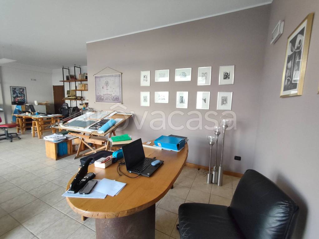 negozio in affitto ad Avezzano