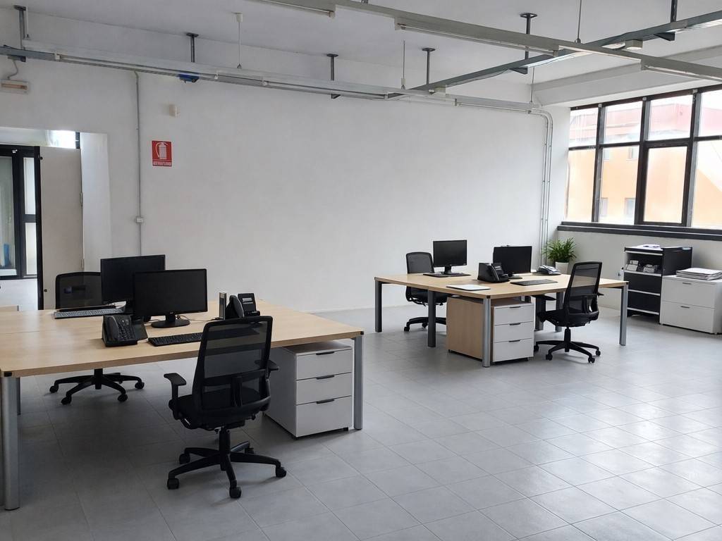 negozio in affitto ad Avezzano