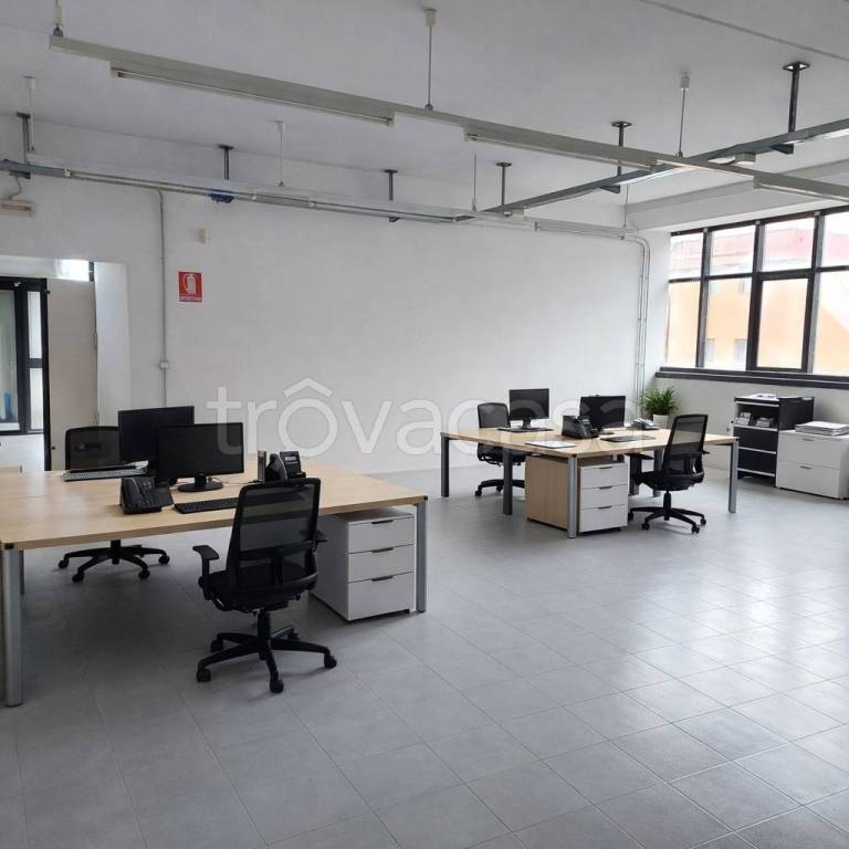 negozio in affitto ad Avezzano