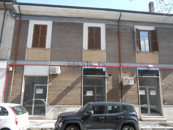 locale commerciale in affitto ad Avezzano