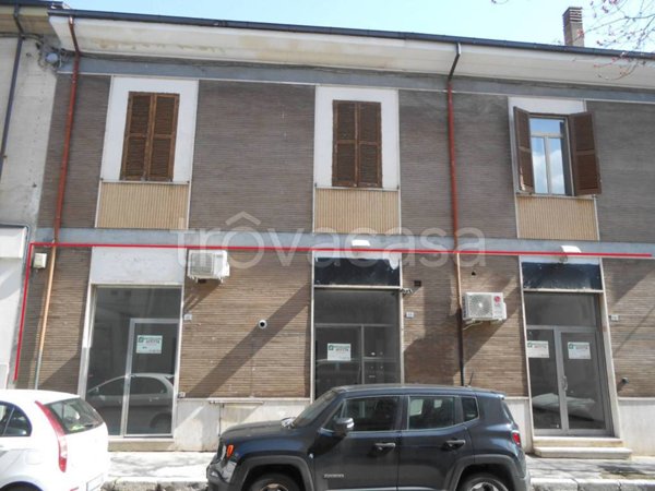 negozio in affitto ad Avezzano