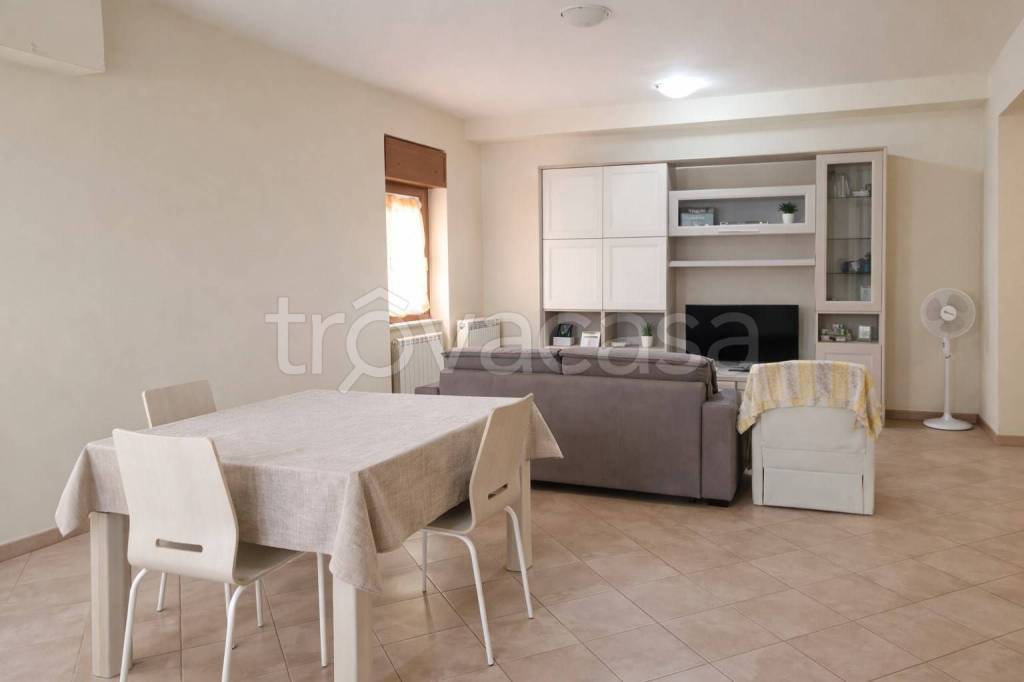 appartamento in affitto ad Avezzano