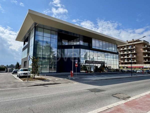 ufficio in affitto ad Avezzano