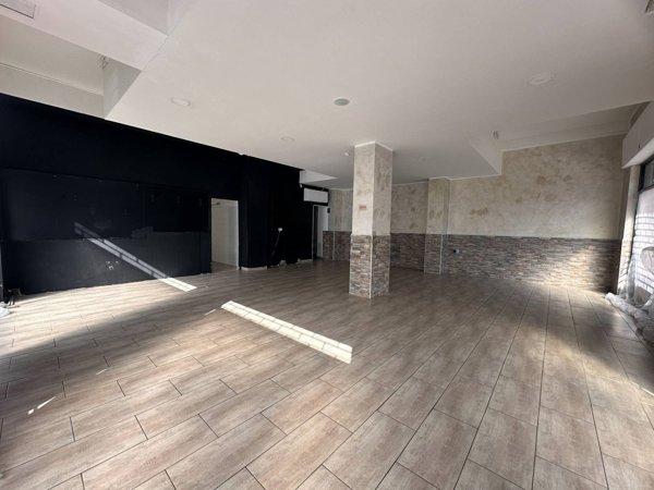 locale commerciale in affitto ad Avezzano