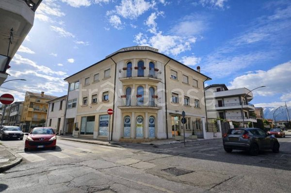 negozio in affitto ad Avezzano