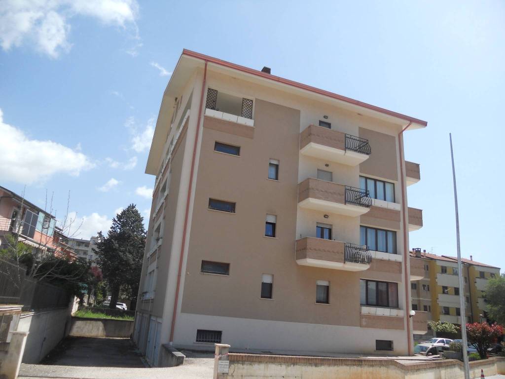 appartamento in affitto ad Avezzano