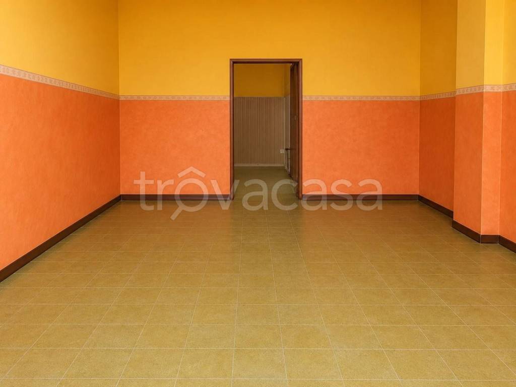 negozio in affitto ad Avezzano