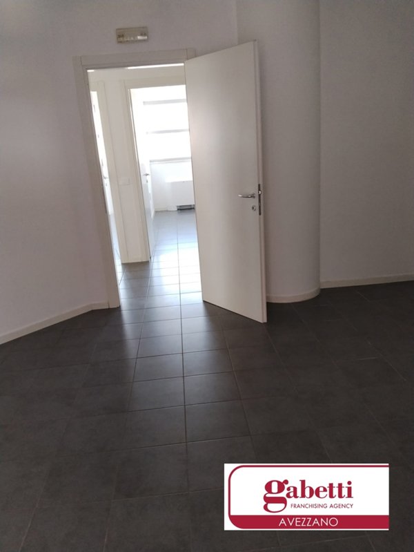 ufficio in affitto ad Avezzano