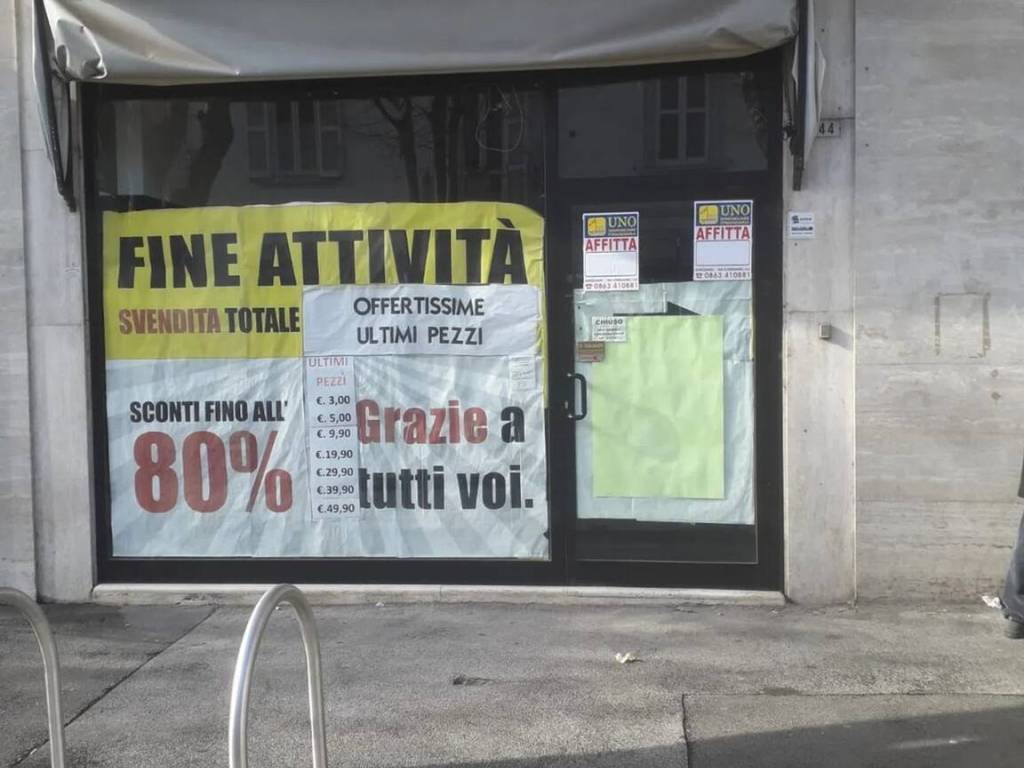 negozio in affitto ad Avezzano