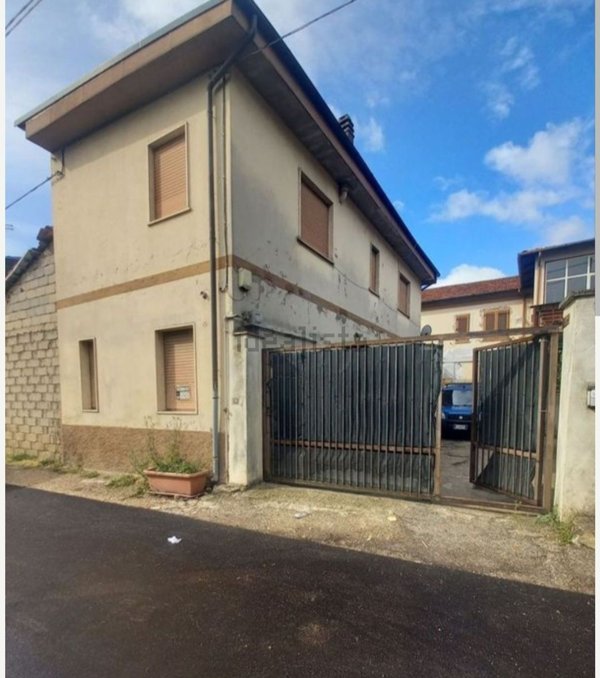 appartamento in affitto ad Avezzano in zona San Pelino