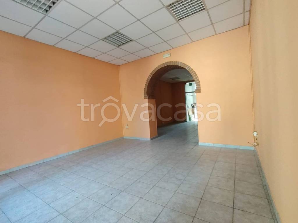 negozio in affitto ad Avezzano