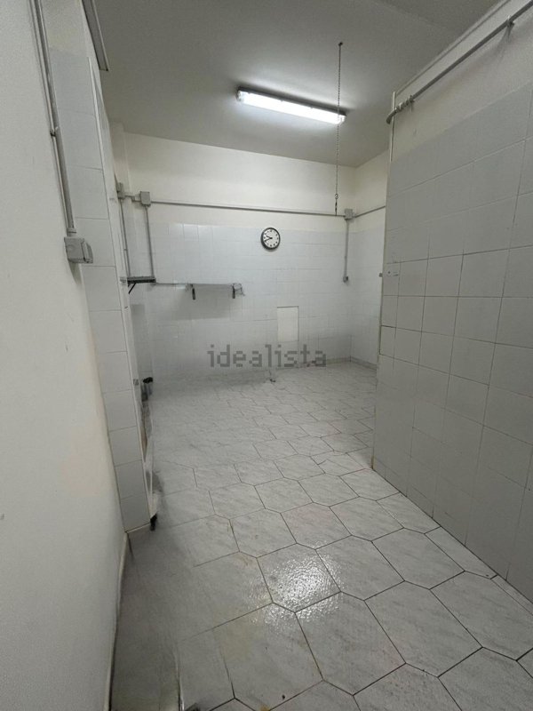 locale commerciale in affitto ad Avezzano
