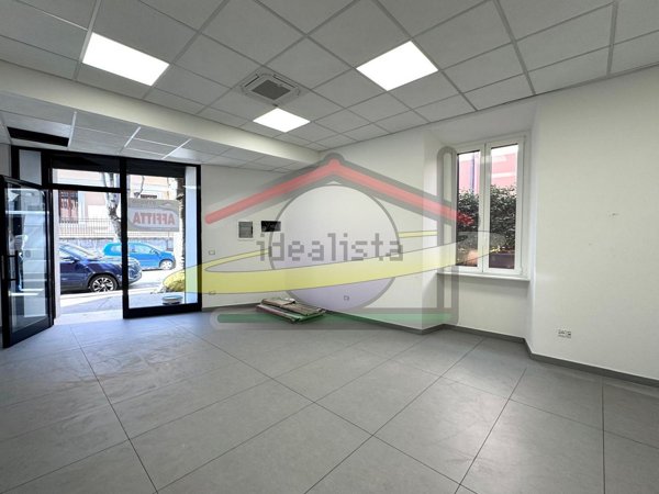 locale commerciale in affitto ad Avezzano