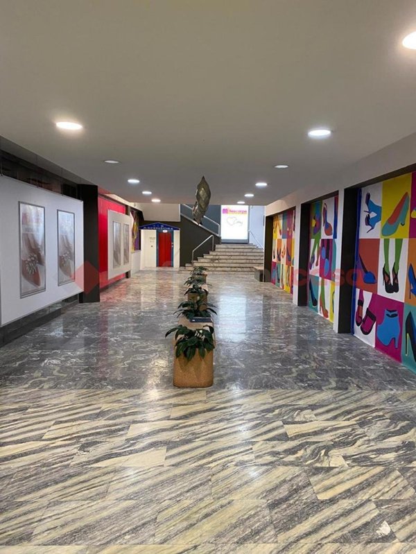 locale commerciale in affitto ad Avezzano in zona Caruscino