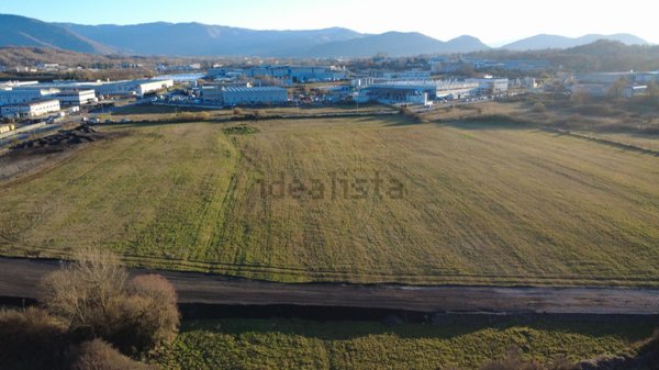 locale commerciale in affitto a Carsoli